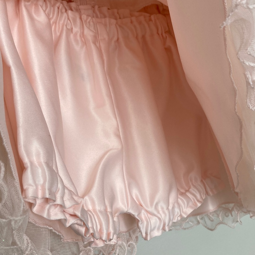 American Princess Dress Sweetheart Neckline Sparkly Pearls Bows 18 mo ✨ - Picture 7 of 8